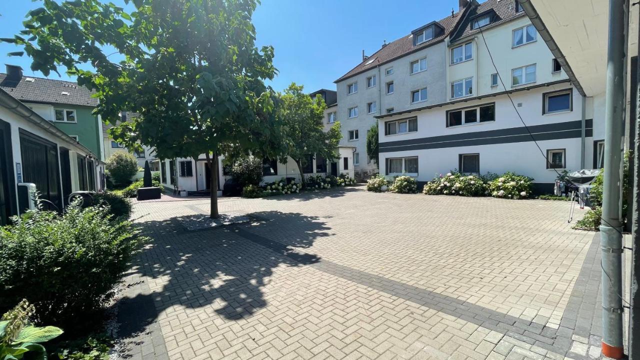Oase Im Gruenen Hinterhof, Eg, Ruhe, Terrasse, Carport, Free Paytv, Kaffee&Tee, Fahrraeder Apartment Duisburg Exterior photo